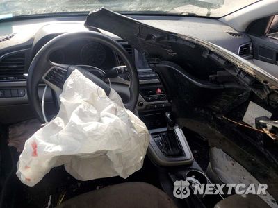 Zdjęcie 8 z 12 samochodu: 2018 HYUNDAI ELANTRA SE VIN:5NPD74LF0JH370308 - miniatura