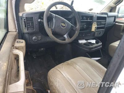 Zdjęcie 8 z 13 samochodu: 2016 CHEVROLET EXPRESS G2500 VIN:1GCWGBFF2G1162892 - miniatura