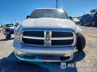 Piąte zdjęcie samochodu w środku: 2017 RAM 1500 SLT VIN:1C6RR6GT6HS676086 - miniatura