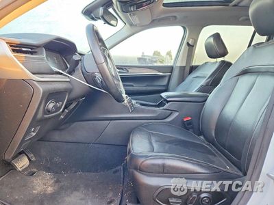 Zdjęcie 7 z 12 samochodu: 2023 JEEP GRAND CHEROKEE LIMITED VIN:1C4RJHBG7PC508116 - miniatura