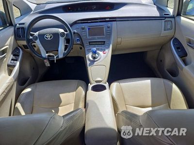 Zdjęcie 8 z 12 samochodu: 2012 TOYOTA PRIUS FIVE VIN:JTDKN3DU7C1538797 - miniatura