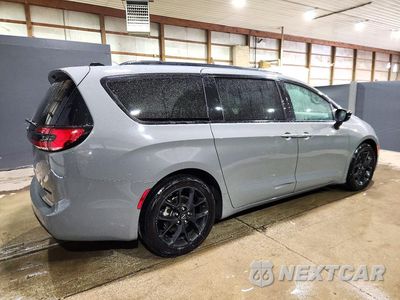 Trzecie zdjęcie samochodu z tyłu: 2025 CHRYSLER PACIFICA LIMITED VIN:2C4RC1GGXSR524417 - miniatura