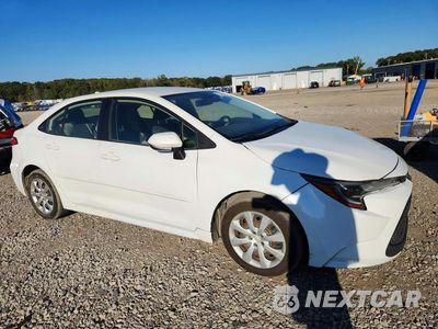 Czwarte zdjęcie samochodu z boku: 2021 TOYOTA COROLLA LE VIN:JTDEPMAEXMJ138793 - miniatura