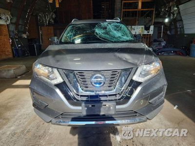 Piąte zdjęcie samochodu w środku: 2019 NISSAN ROGUE SV VIN:5N1AT2MV2KC780903 - miniatura