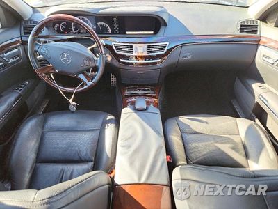 Zdjęcie 8 z 12 samochodu: 2013 MERCEDES-BENZ S 550 VIN:WDDNG7DB6DA516763 - miniatura