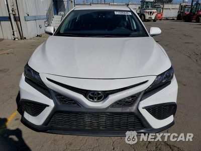 Piąte zdjęcie samochodu w środku: 2022 TOYOTA CAMRY SE VIN:4T1G11AK5NU639942 - miniatura