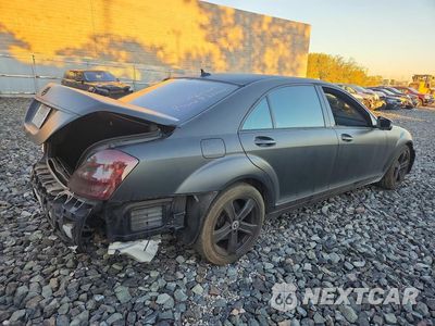 Trzecie zdjęcie samochodu z tyłu: 2012 MERCEDES-BENZ S 550 4MATIC VIN:WDDNG9EB2CA426695 - miniatura