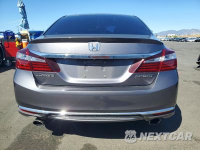 Zdjęcie 6 z 12 samochodu: 2017 HONDA ACCORD SPORT VIN:1HGCR2F54HA115547 - miniatura