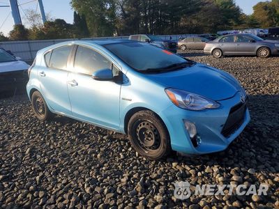 Czwarte zdjęcie samochodu z boku: 2015 TOYOTA PRIUS C ONE VIN:JTDKDTB33F1089894 - miniatura