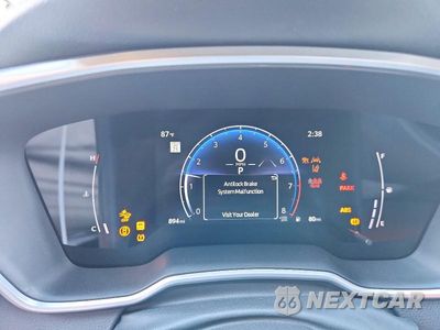 Zdjęcie 9 z 12 samochodu: 2025 TOYOTA COROLLA XSE VIN:JTNC4MBE3S3249925 - miniatura
