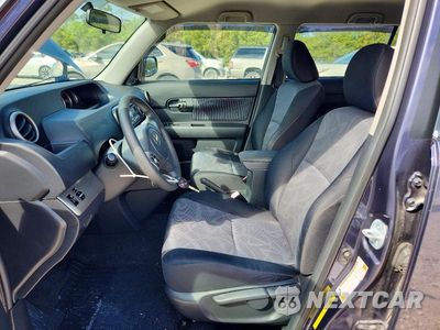 Zdjęcie 7 z 13 samochodu: 2011 SCION XB BASE VIN:JTLZE4FE9B1126815 - miniatura