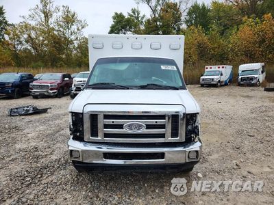 Piąte zdjęcie samochodu w środku: 2019 FORD ECONOLINE - AMBULANCE VIN:1FDWE3FS3KDC58753 - miniatura