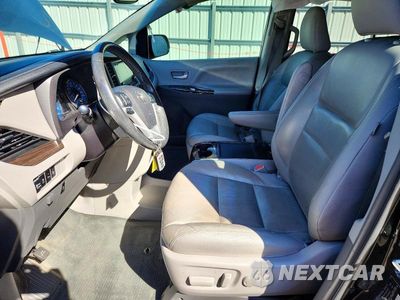 Zdjęcie 7 z 13 samochodu: 2016 TOYOTA SIENNA XLE PREMIUM 8-PASSENGER VIN:5TDYK3DC2GS733905 - miniatura