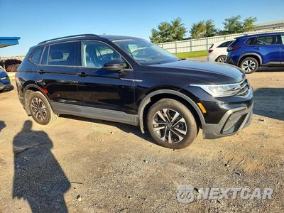 Czwarte zdjęcie samochodu z boku: 2022 VOLKSWAGEN TIGUAN S VIN:3VV0B7AXXNM171097 - miniatura