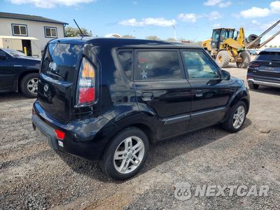 Trzecie zdjęcie samochodu z tyłu: 2010 KIA SOUL + VIN:KNDJT2A20A7175879 - miniatura