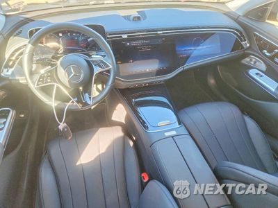 Zdjęcie 8 z 12 samochodu: 2025 MERCEDES-BENZ E 450 4MATIC VIN:W1KLF6BB4SA087868 - miniatura
