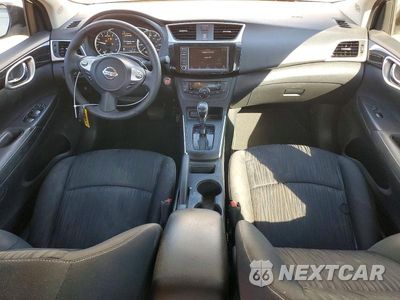 Zdjęcie 8 z 12 samochodu: 2019 NISSAN SENTRA SV VIN:3N1AB7AP2KY247860 - miniatura