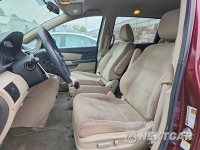 Zdjęcie 7 z 14 samochodu: 2015 HONDA ODYSSEY LX VIN:5FNRL5H28FB068719 - miniatura
