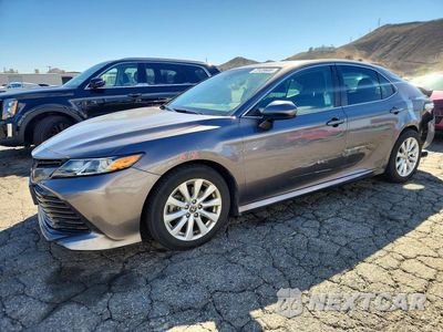 2020 TOYOTA CAMRY LE 4T1C11AK6LU963798 - główne zdjęcie licytacji z USA - miniatura