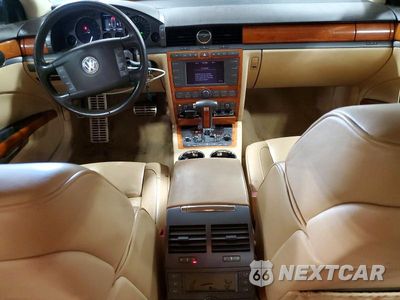Zdjęcie 8 z 12 samochodu: 2004 VOLKSWAGEN PHAETON 4.2 VIN:WVWAF63D048008675 - miniatura