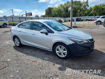 Czwarte zdjęcie samochodu z boku: 2016 CHEVROLET CRUZE LT VIN:1G1BE5SM5G7280239 - miniatura