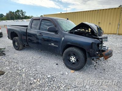 Czwarte zdjęcie samochodu z boku: 2013 CHEVROLET SILVERADO K1500 LT VIN:1GCRKSE70DZ278207 - miniatura