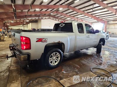 Trzecie zdjęcie samochodu z tyłu: 2012 CHEVROLET SILVERADO K1500 LT VIN:1GCRKSE77CZ196084 - miniatura