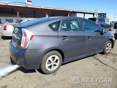Trzecie zdjęcie samochodu z tyłu: 2013 TOYOTA PRIUS TWO VIN:JTDKN3DU3D5617930 - miniatura