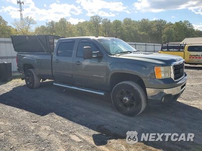 Czwarte zdjęcie samochodu z boku: 2011 GMC SIERRA K3500 SLT VIN:1GT424C8XBF160102 - miniatura