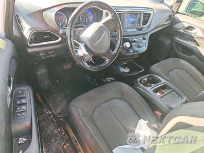 Zdjęcie 8 z 13 samochodu: 2020 CHRYSLER PACIFICA TOURING VIN:2C4RC1FG5LR238123 - miniatura