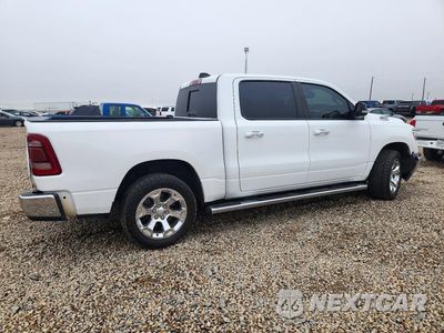 Trzecie zdjęcie samochodu z tyłu: 2020 RAM 1500 BIG HORN/LONE STAR VIN:1C6SRFFT9LN109641 - miniatura