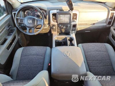 Zdjęcie 8 z 12 samochodu: 2016 RAM 1500 SLT VIN:1C6RR6LM8GS189727 - miniatura
