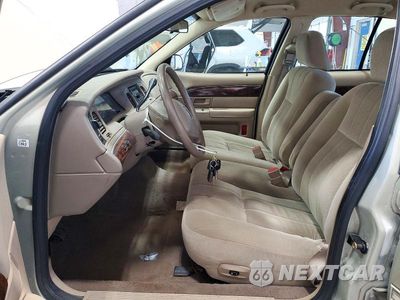 Zdjęcie 7 z 12 samochodu: 2004 MERCURY GRAND MARQUIS GS VIN:2MEFM74WX4X687306 - miniatura