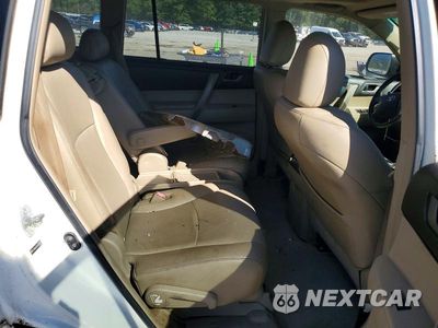 Zdjęcie 11 z 13 samochodu: 2010 TOYOTA HIGHLANDER SPORT VIN:5TDXK3EH5AS003032 - miniatura
