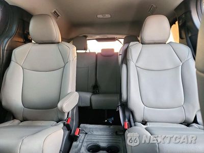 Zdjęcie 10 z 14 samochodu: 2026 TOYOTA SIENNA XLE 8-PASSENGER VIN:5TDYRKEC3TS310748 - miniatura