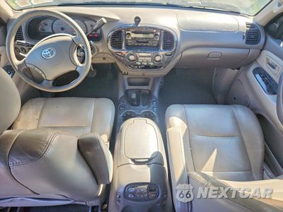 Zdjęcie 8 z 13 samochodu: 2003 TOYOTA SEQUOIA LIMITED VIN:5TDBT48A13S168171 - miniatura