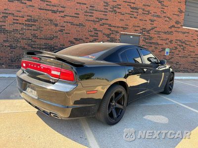 Czwarte zdjęcie samochodu z boku: 2013 DODGE CHARGER R/T VIN:2C3CDXCT5DH643630 - miniatura