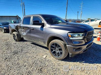 Czwarte zdjęcie samochodu z boku: 2020 RAM 1500 LARAMIE VIN:1C6SRFRT9LN371025 - miniatura