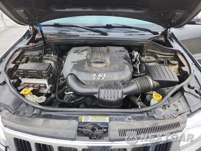 Zdjęcie 11 z 12 samochodu: 2012 JEEP GRAND CHEROKEE LIMITED VIN:1C4RJFBG4CC219922 - miniatura