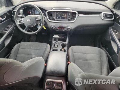 Zdjęcie 8 z 13 samochodu: 2019 KIA SORENTO LX V6 VIN:5XYPG4A59KG560849 - miniatura