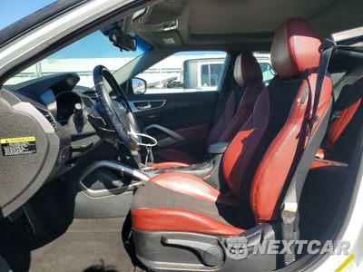 Zdjęcie 7 z 12 samochodu: 2014 HYUNDAI VELOSTER BASE VIN:KMHTC6AD3EU194639 - miniatura