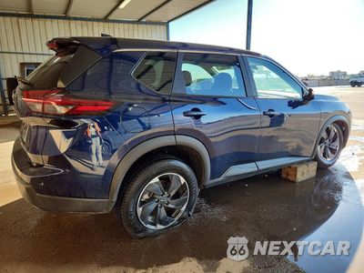 Trzecie zdjęcie samochodu z tyłu: 2025 NISSAN ROGUE SV VIN:5N1BT3BA1SC828370 - miniatura