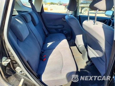 Zdjęcie 10 z 12 samochodu: 2013 HONDA FIT VIN:JHMGE8H34DC074165 - miniatura