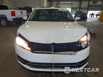 Piąte zdjęcie samochodu w środku: 2012 VOLKSWAGEN PASSAT SE VIN:1VWBH7A36CC110831 - miniatura