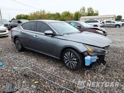 Czwarte zdjęcie samochodu z boku: 2023 NISSAN ALTIMA SV VIN:1N4BL4DVXPN326274 - miniatura