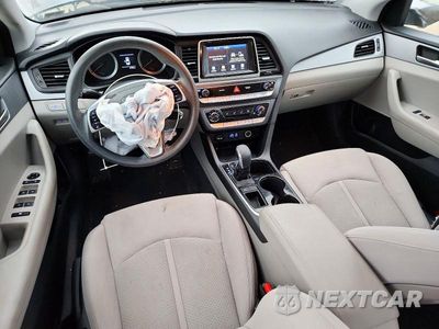 Zdjęcie 8 z 12 samochodu: 2019 HYUNDAI SONATA SE VIN:5NPE24AF3KH808715 - miniatura