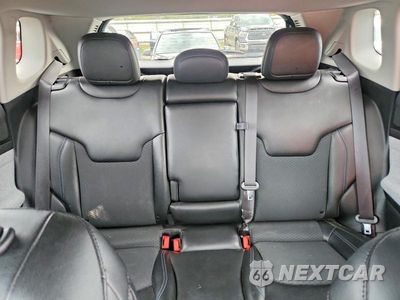 Zdjęcie 10 z 13 samochodu: 2022 JEEP COMPASS LATITUDE VIN:3C4NJDBB6NT111266 - miniatura