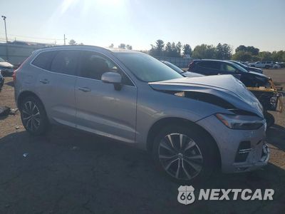Czwarte zdjęcie samochodu z boku: 2022 VOLVO XC60 B5 MOMENTUM VIN:YV4L12RK5N1025730 - miniatura