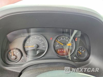 Zdjęcie 9 z 13 samochodu: 2015 JEEP PATRIOT SPORT VIN:1C4NJPBA6FD131243 - miniatura