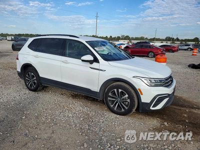 Czwarte zdjęcie samochodu z boku: 2023 VOLKSWAGEN TIGUAN S VIN:3VVRB7AX4PM075380 - miniatura